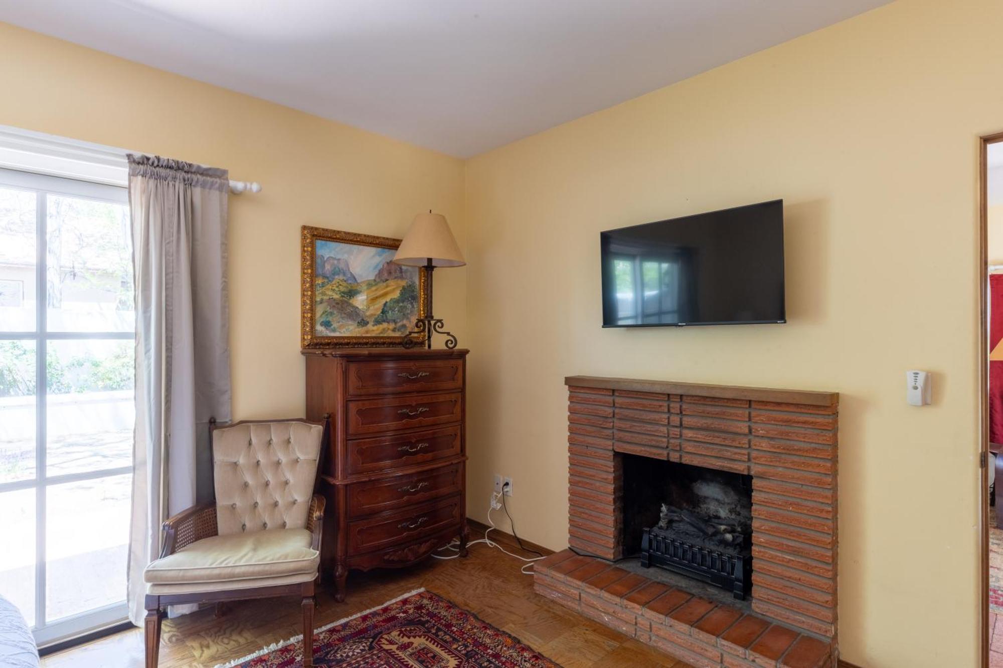 Casa Blanca Inn And Suites Фармингтън Екстериор снимка