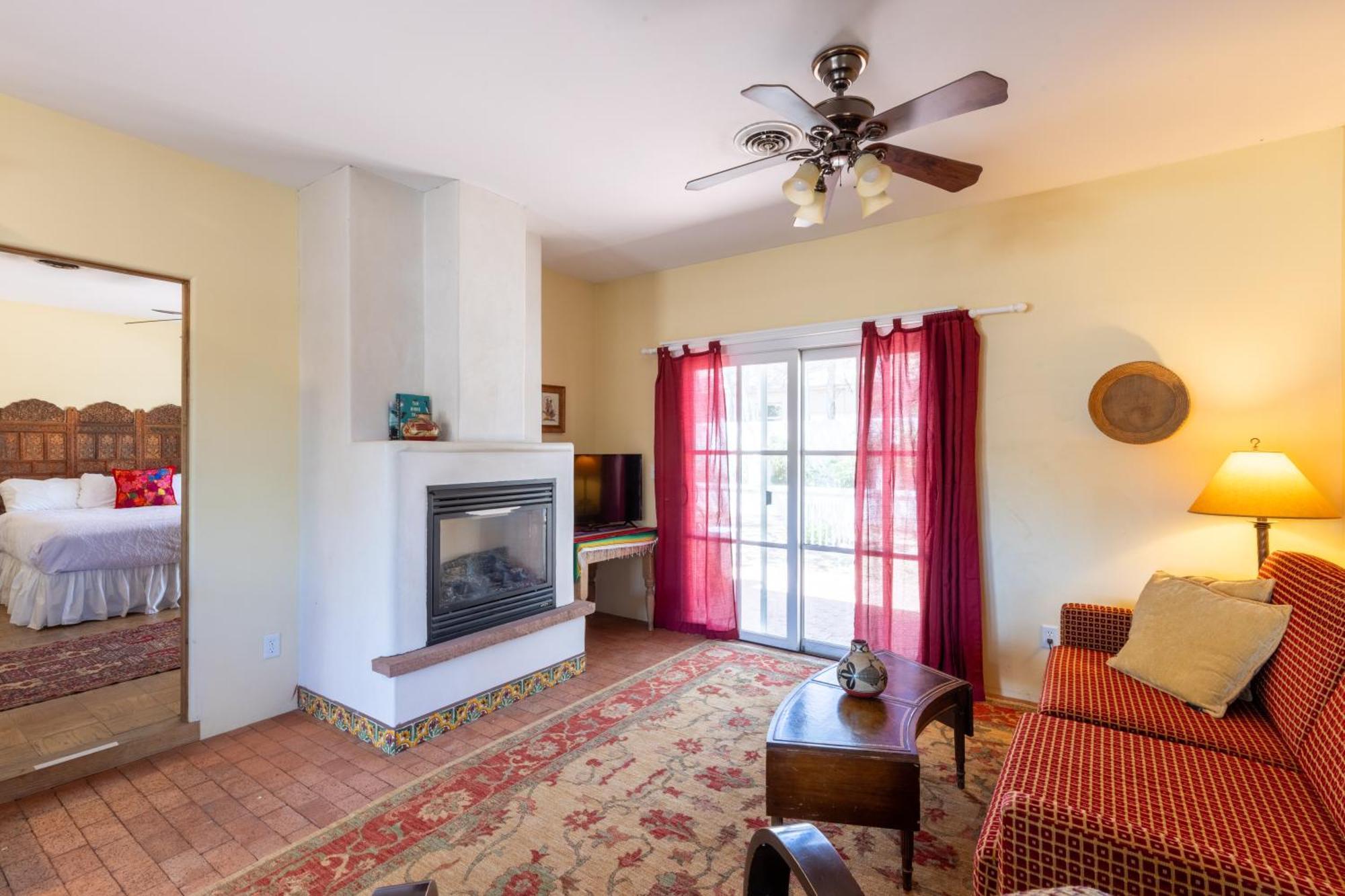Casa Blanca Inn And Suites Фармингтън Екстериор снимка