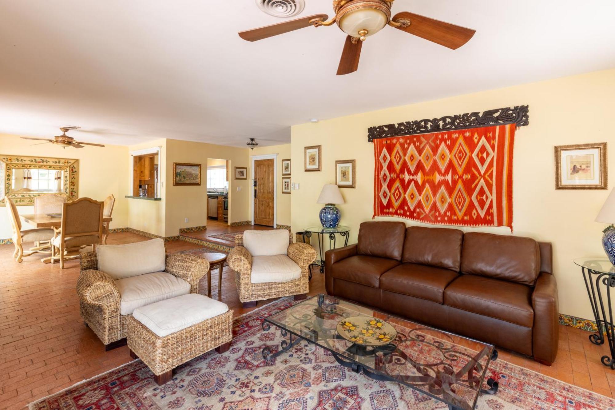 Casa Blanca Inn And Suites Фармингтън Екстериор снимка