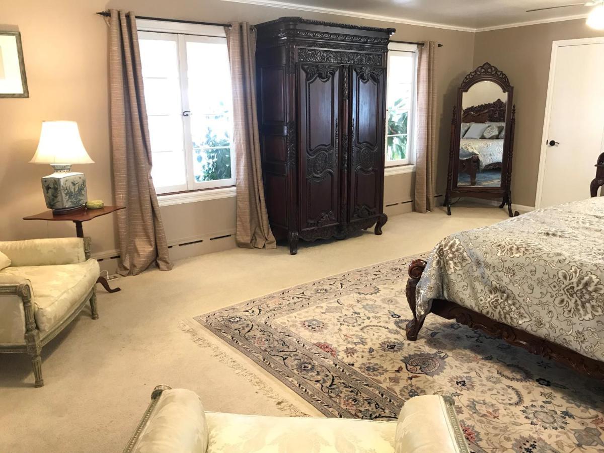 Casa Blanca Inn And Suites Фармингтън Екстериор снимка